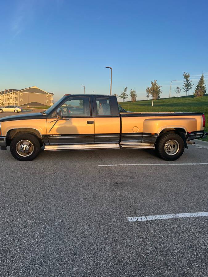 Chevy-silverado-3500hd-1988-black-18