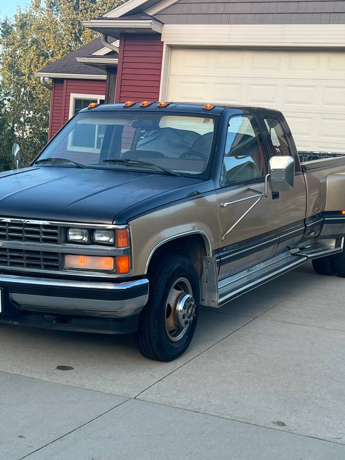 Chevy-silverado-3500hd-1988-black-22