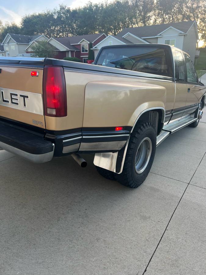 Chevy-silverado-3500hd-1988-black-5