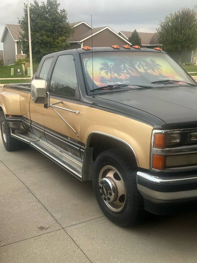 Chevy-silverado-3500hd-1988-black