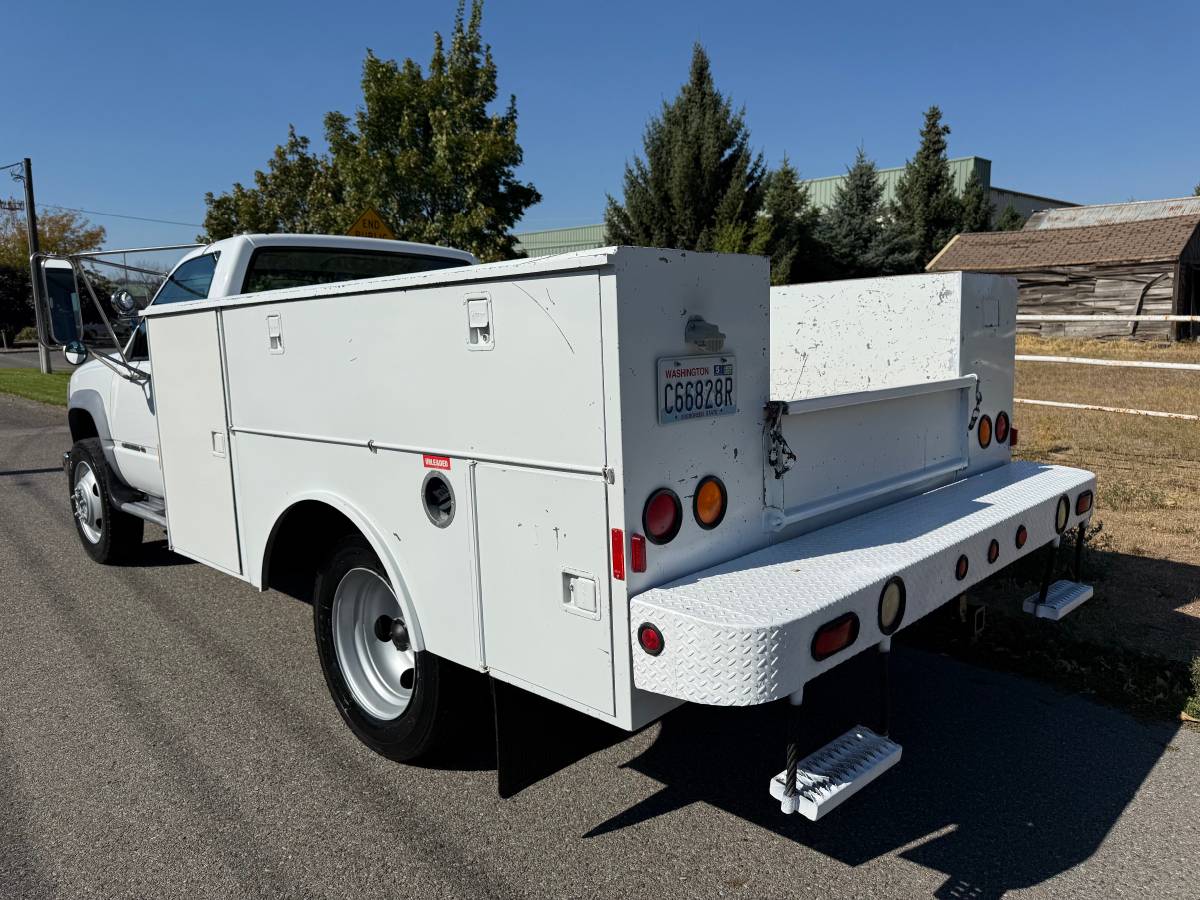 Chevy-silverado-3500hd-1994-white-24