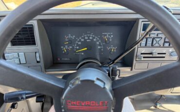 Chevy-silverado-3500hd-1994-white-27