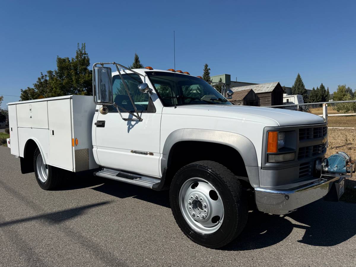 Chevy-silverado-3500hd-1994-white