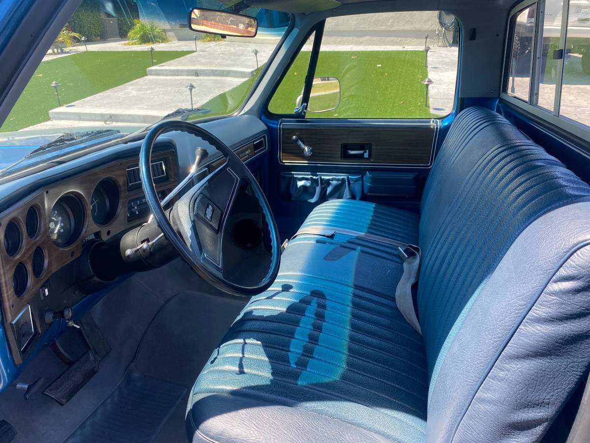 Chevy-silverado-c20-1974-10