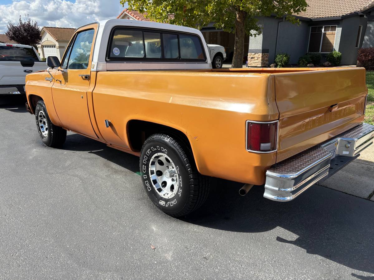 Chevy-silverado-custom-deluxe-1974-2