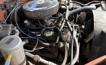 Chevy-silverado-custom-deluxe-1974