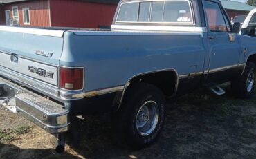 Chevy-silverado-swb-diesel-1983-blue-2
