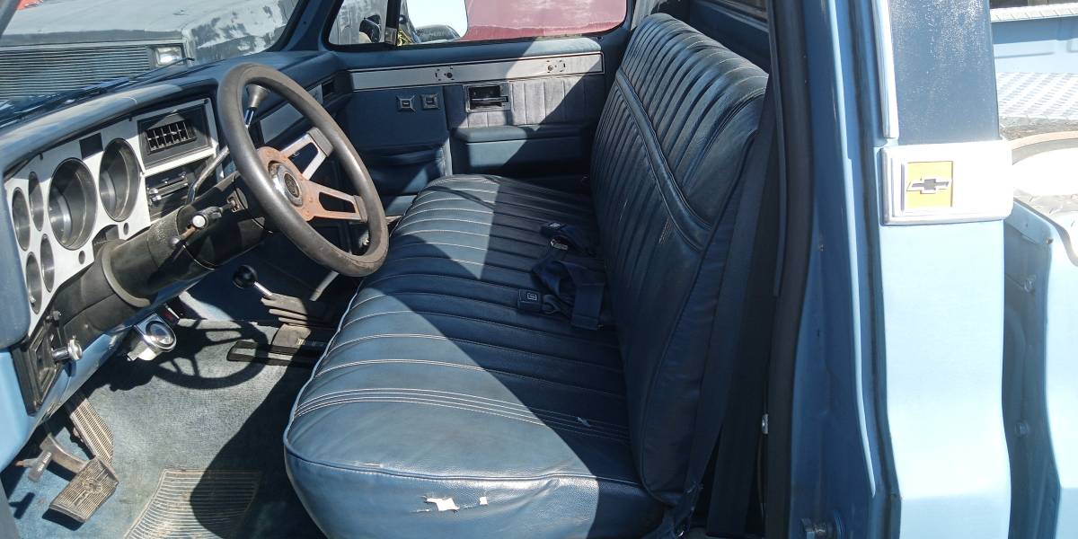 Chevy-silverado-swb-diesel-1983-blue-5