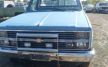 Chevy-silverado-swb-diesel-1983-blue-8