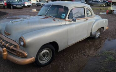 Chevy-styleline-delux-bel-air-2-1952-grey