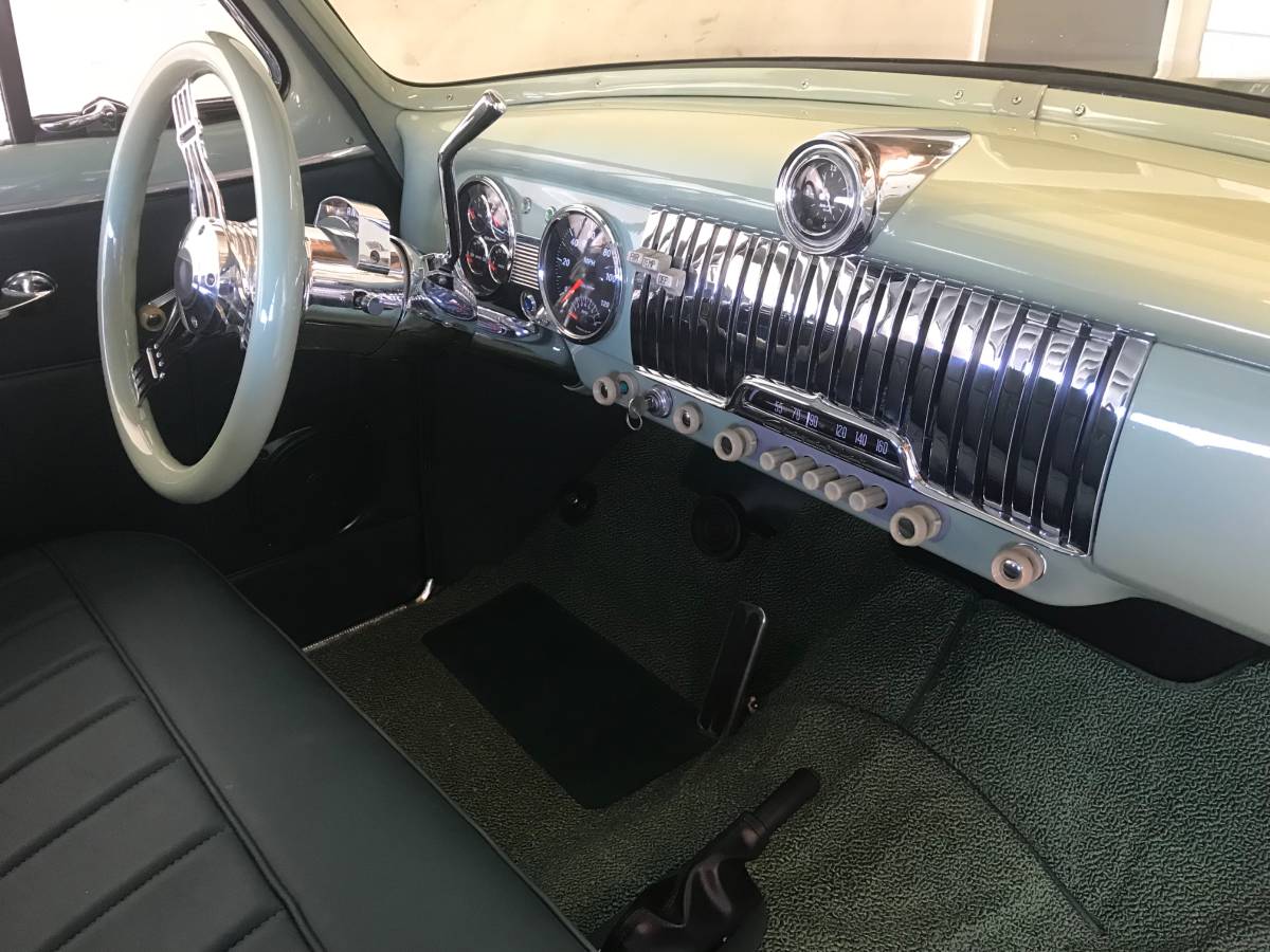 Chevy-styleline-deluxe-1951-green-7