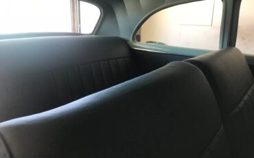 Chevy-styleline-deluxe-1951-green-8