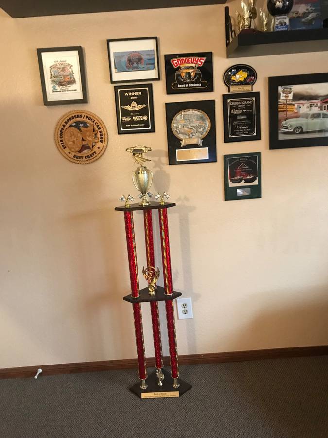 Chevy-styleline-deluxe-1951-green-9