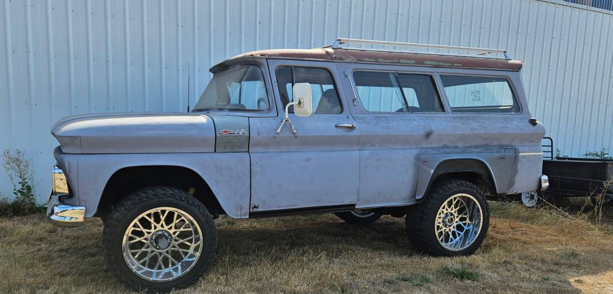 Chevy-suburban-1500-1962-grey-1