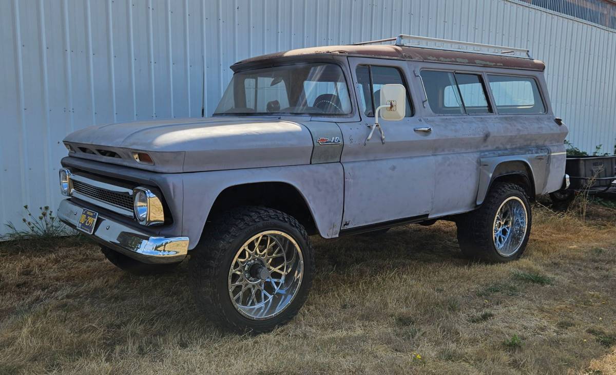 Chevy-suburban-1500-1962-grey