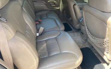 Chevy-suburban-1500-1996-white-6