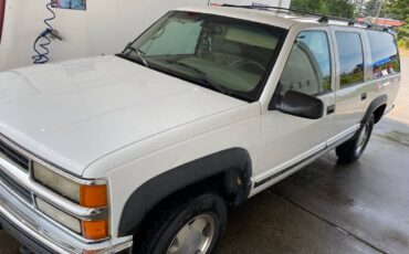 Chevy-suburban-1500-1996-white-7