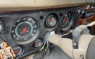 Chevy-suburban-1971-2