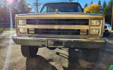 Chevy-suburban-2500-1988-silver-3