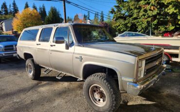 Chevy-suburban-2500-1988-silver