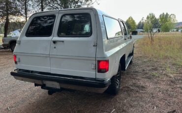 Chevy-suburban-4x4-1989-white-4