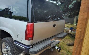 Chevy-tahoe-1995-grey-1