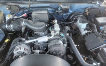 Chevy-tahoe-4x4-1996-blue-15