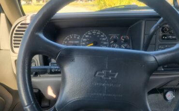 Chevy-tahoe-4x4-1996-blue-17