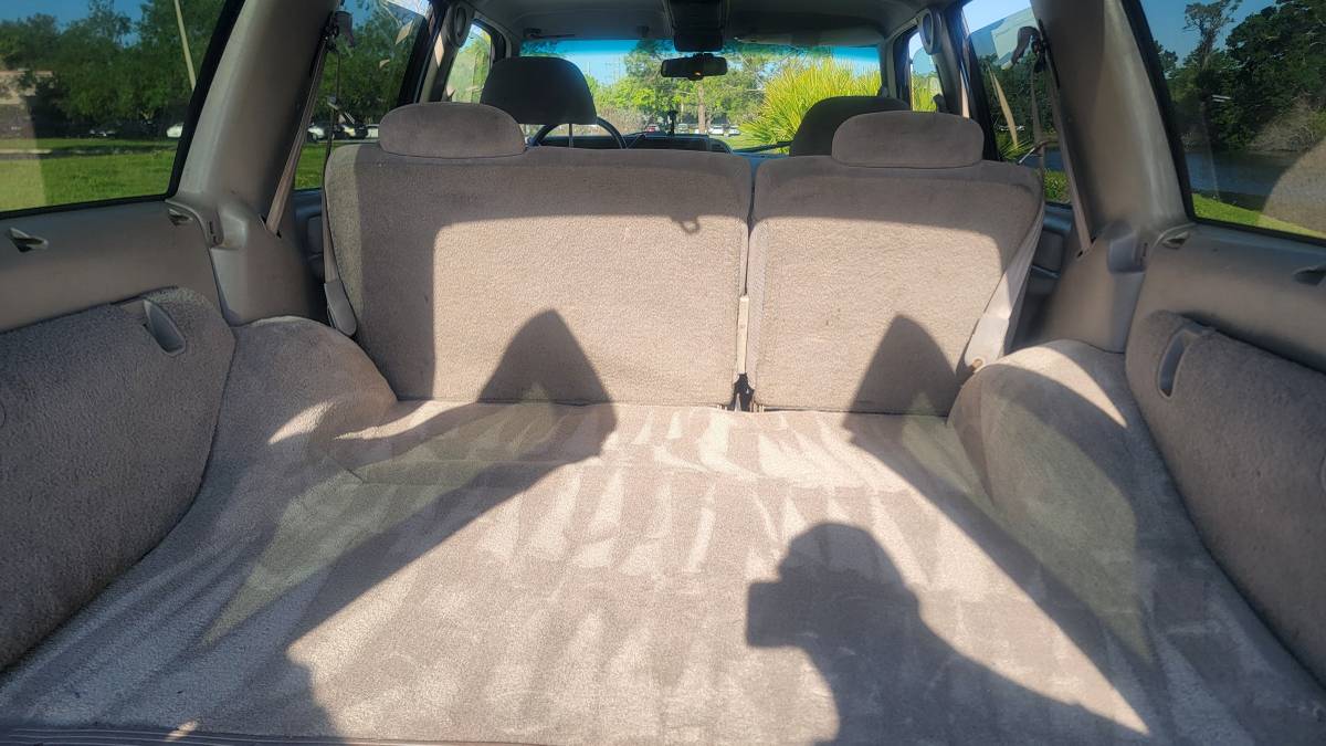 Chevy-tahoe-4x4-1996-blue-2