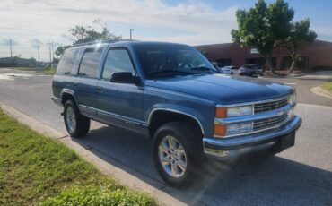 Chevy-tahoe-4x4-1996-blue-7