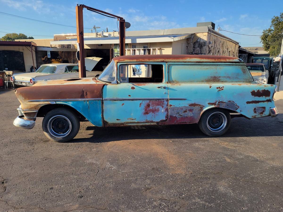 Chevy-tri-five-1956-blue-14