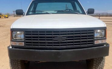 Chevy-truck-1989-white-2