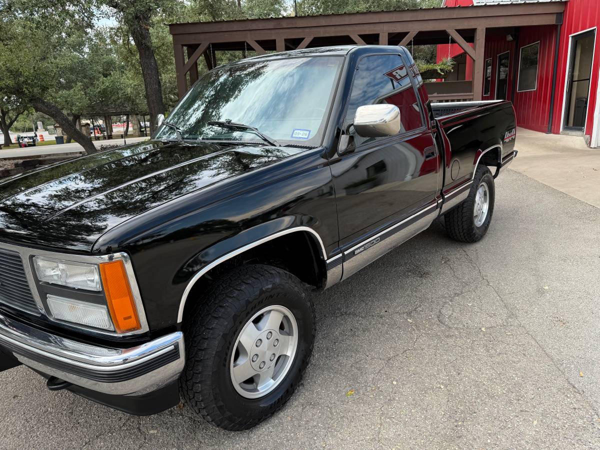 Chevy-truck-1990-black-15