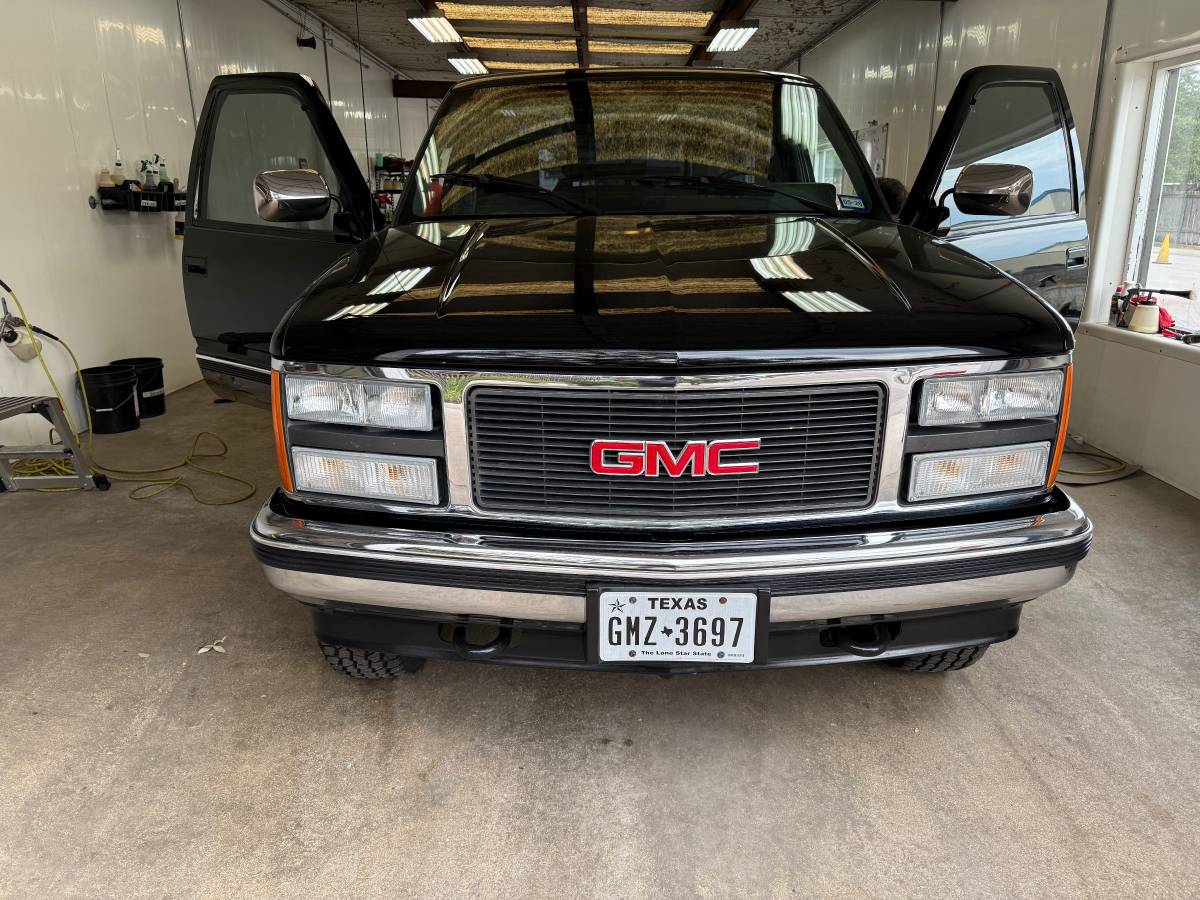 Chevy-truck-1990-black-2