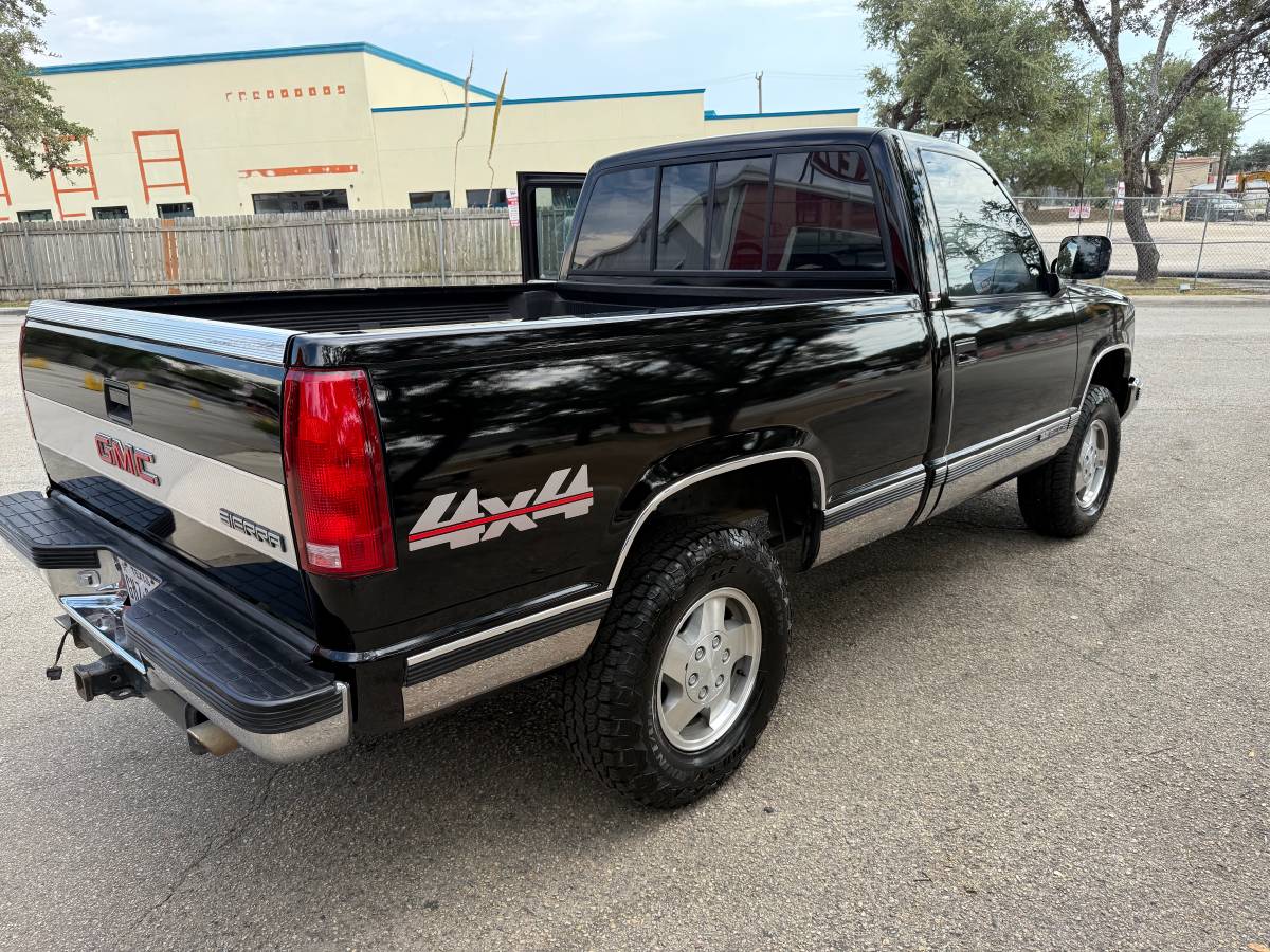 Chevy-truck-1990-black-7