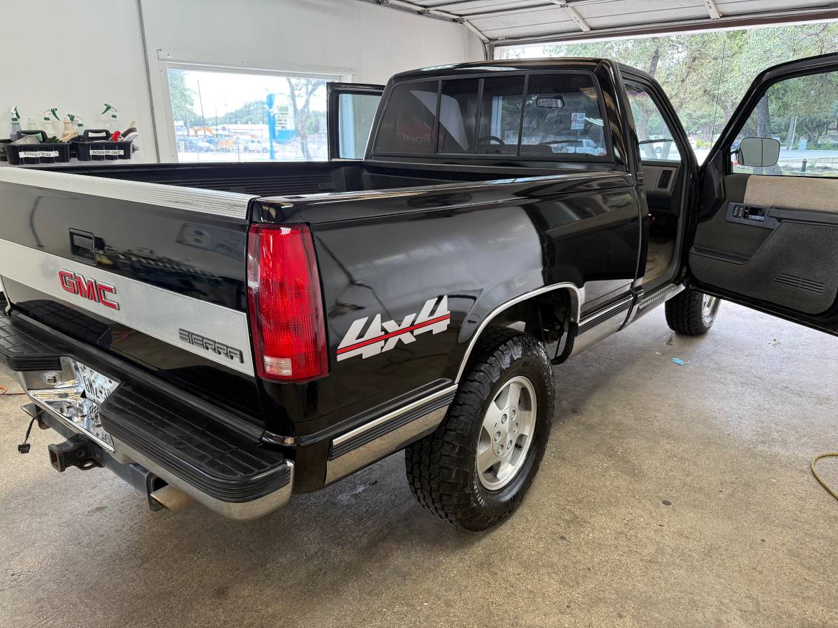 Chevy-truck-1990-black-9