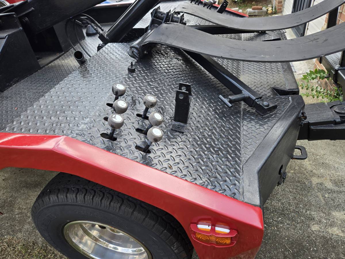 Chevy-v30-wrecker-tow-truck-1987-red-4
