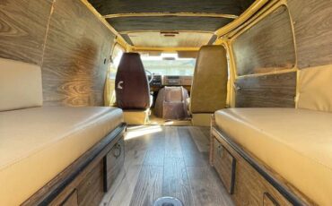 Chevy-van-1974-yellow-23