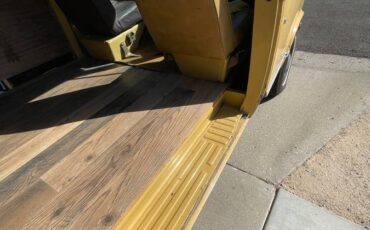 Chevy-van-1974-yellow-26