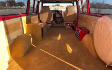 Chevy-van-1978-red-4
