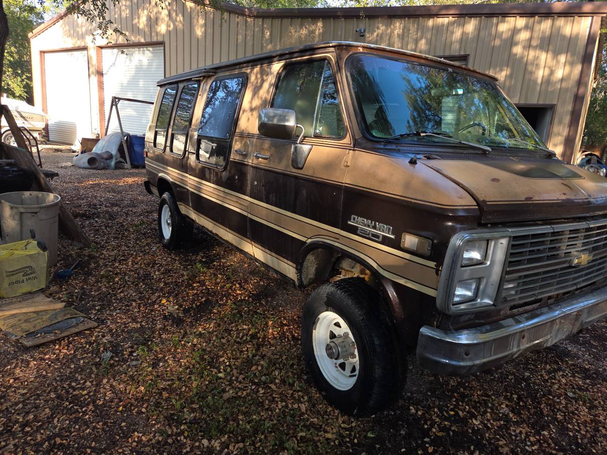 Chevy-van-1984-1