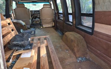 Chevy-van-1984-11