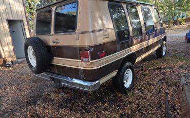 Chevy-van-1984-2