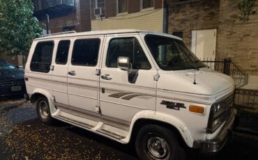 Chevy-van-1995-white-10