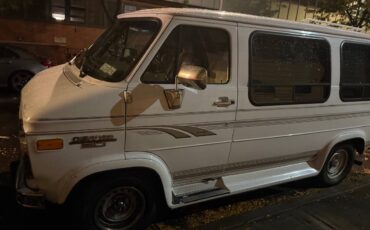 Chevy-van-1995-white-4