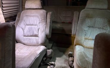 Chevy-van-1995-white-7