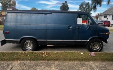 Chevy-van-20-1976-blue-1