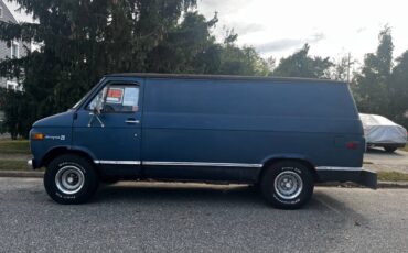 Chevy-van-20-1976-blue