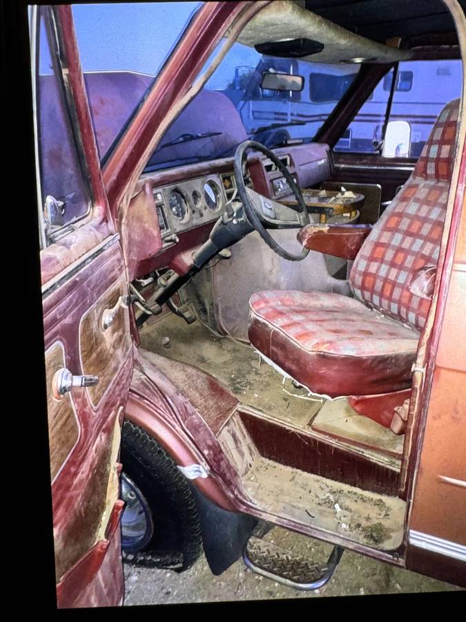 Chevy-van-g20-1977-brown-10
