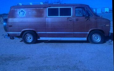 Chevy-van-g20-1977-brown